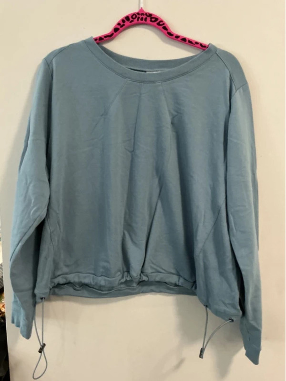 Torrid Size 2X Cropped Sweatshirt #45